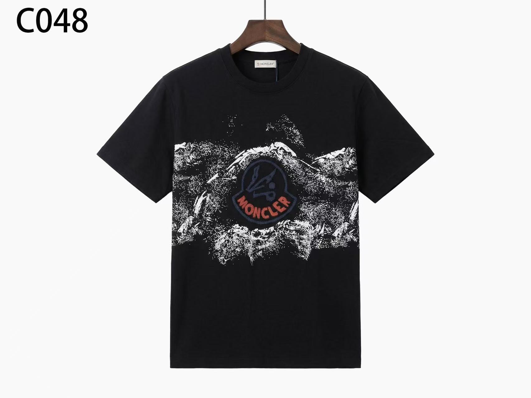 Moncler（蒙口)