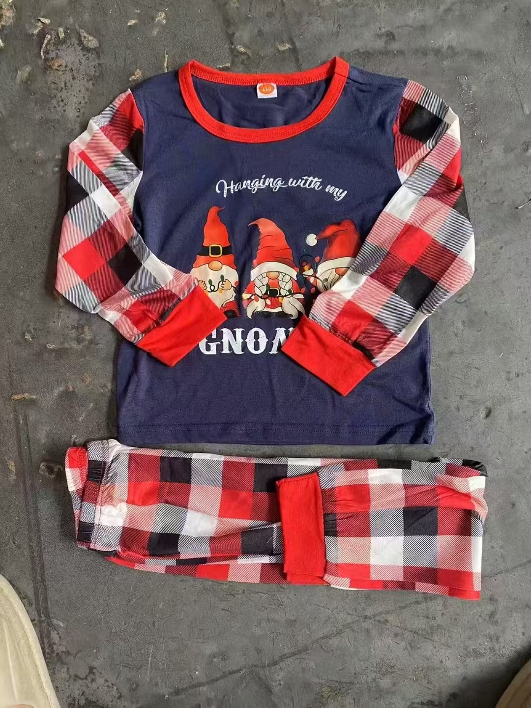 Mixed Styles Christmas Pajamas（圣诞睡衣）